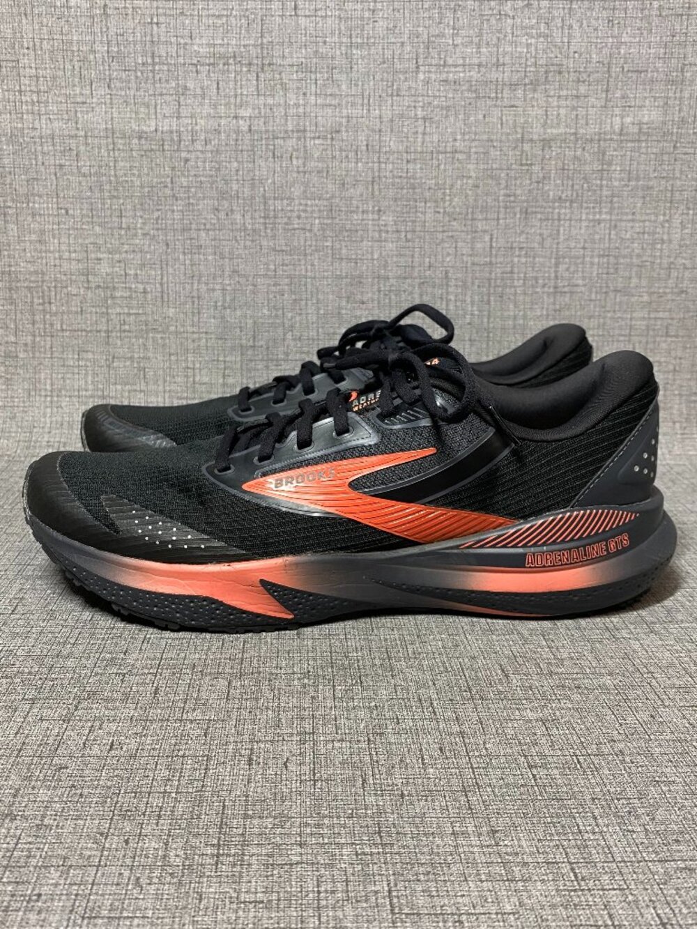 BROOKS ADRENALINE GTS 24 BLACK EBONY & HOT CORAL RUNNING SNEAKERS WOMENS 11.5 - Picture 3 of 9